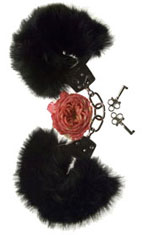 Menottes en fourrure, Soft Paris